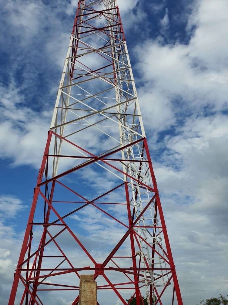 Solar Powered Smart Energy Saving 5G Telecom Communication Tower