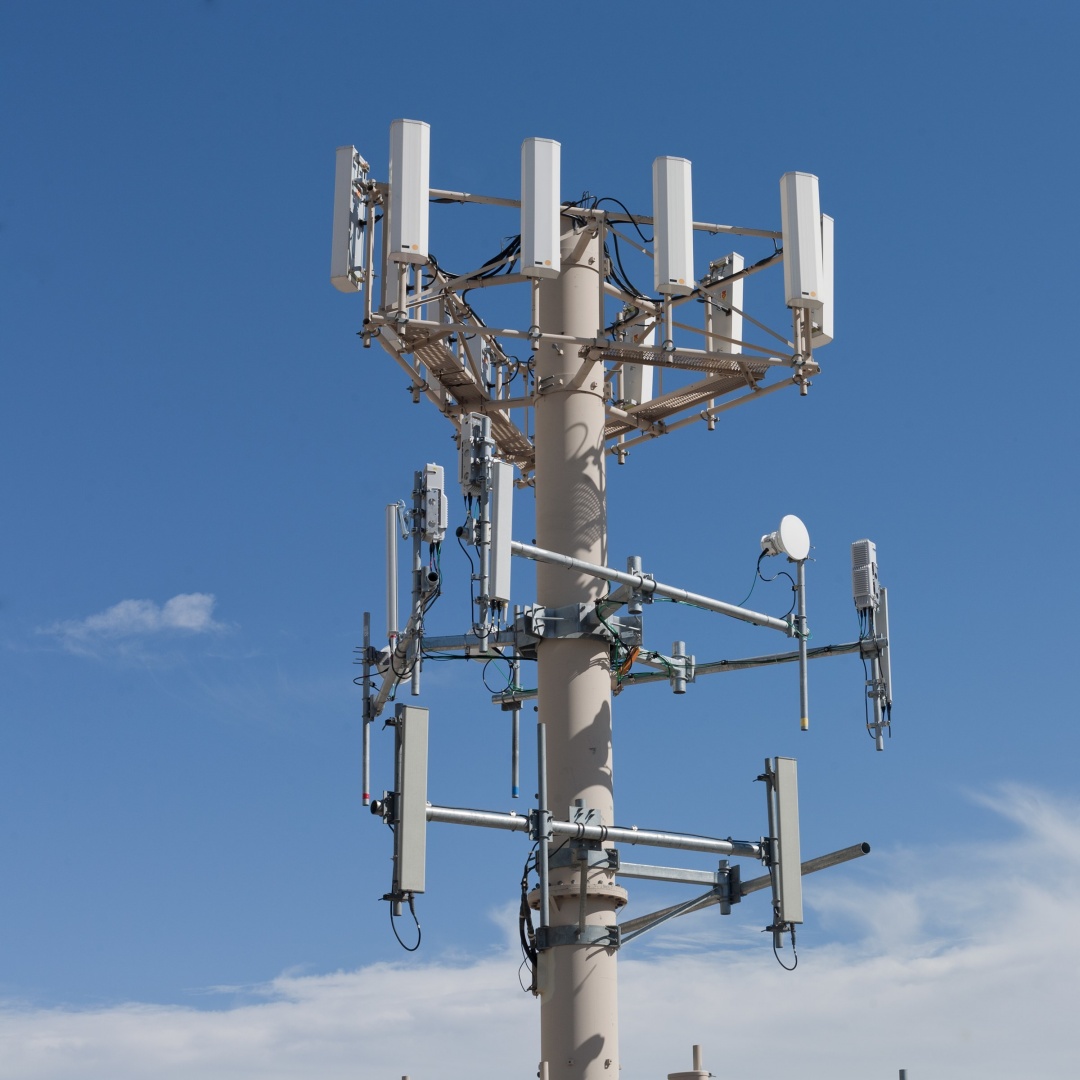 Self Supporting Steel Monopole Tower For 4G 5G Base Station