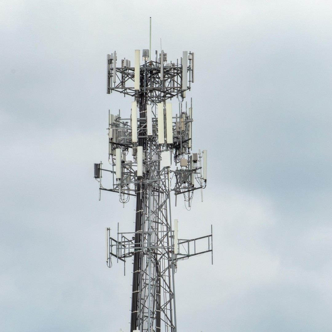 20m 30m 40m 45m 50m 60m Engineered 3 Legged Tubular Steel 5G Wifi Telecom Antenna Tower Manufacturer