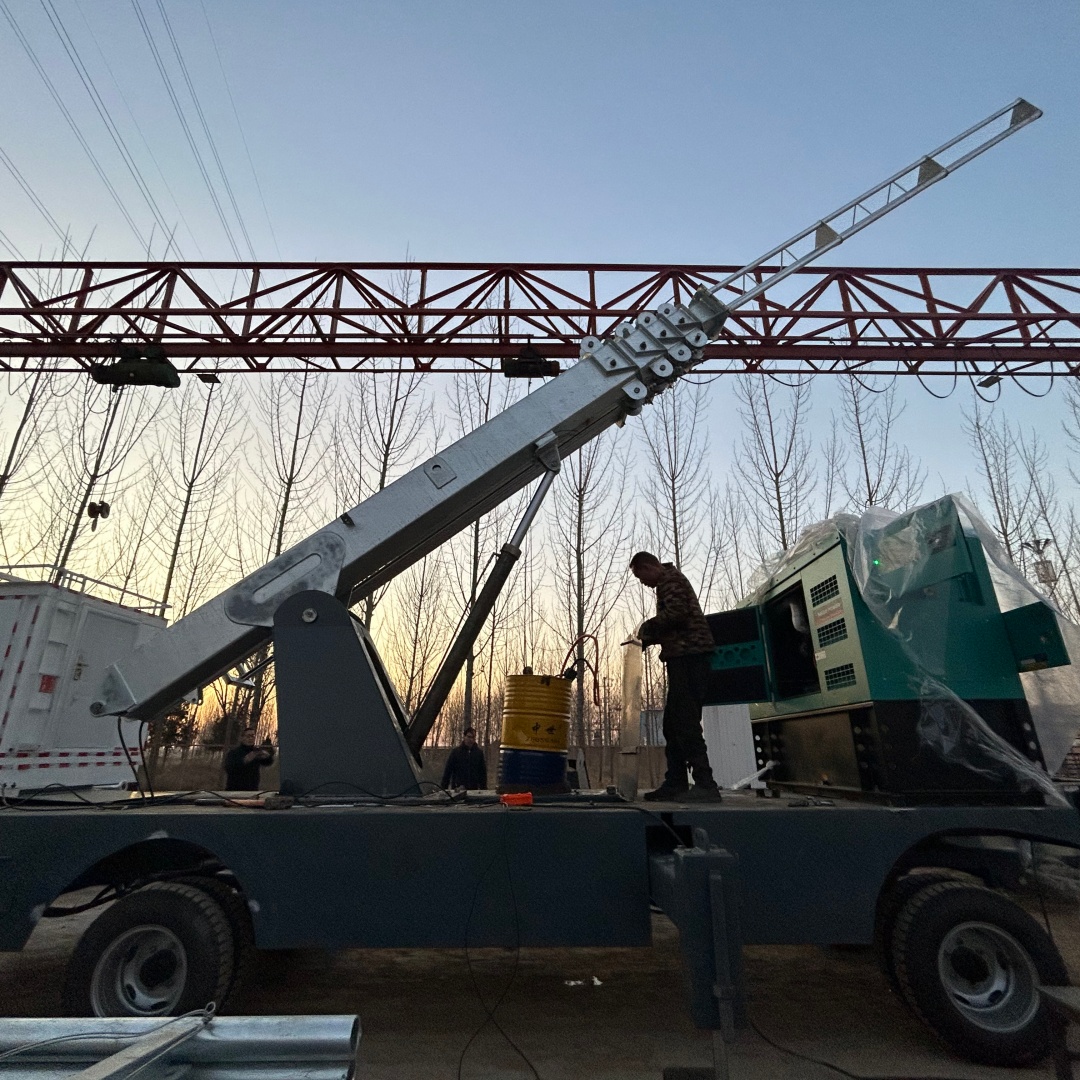 Mobile Monopole Telescopic Communication Tower for Emergency Network Coverage