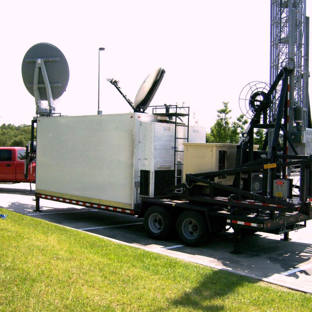Mobile Telescopic Lattice Tower for Temporary Wireless Communication Systems
